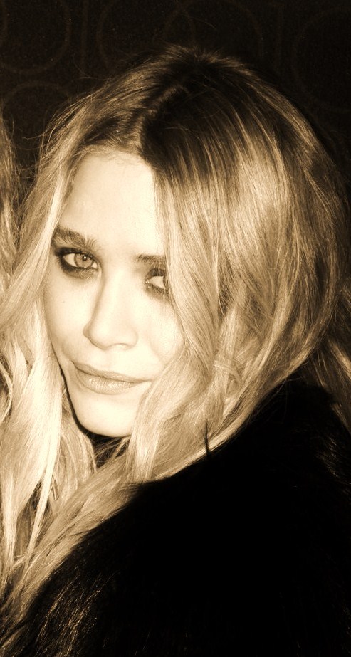 mary kate olsen anorexia. We like Mary-Kate because,