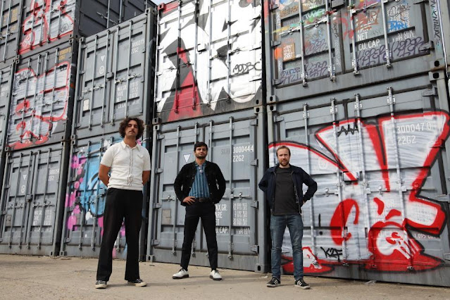 Le groupe d'indie rock parisien Sheitan & the Pussy Magnets a tout pour ensorceler les esprits