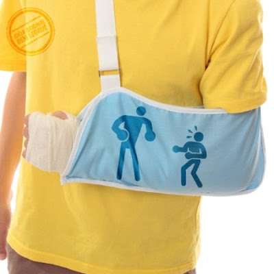 broken arm sling. Self explanatory roken arm