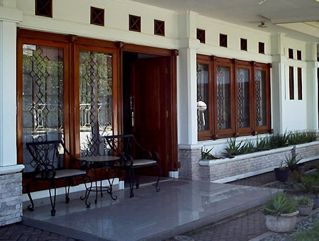 Teras Rumah Minimalis Batu Alam