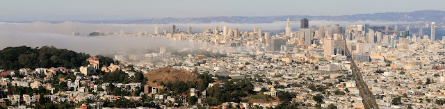 San Francisco'nun şehir merkezine yaklaşan sis