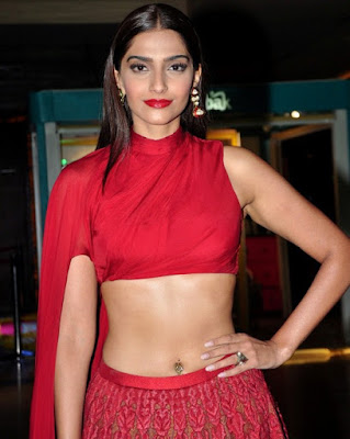 Sonam Kapoor photo gallery images