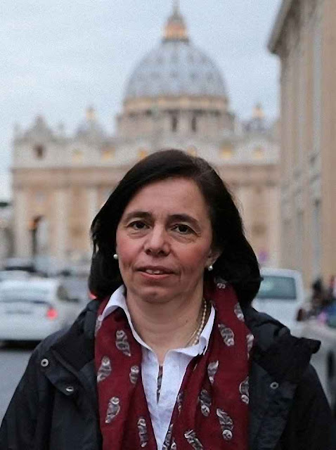 No Sínodo sobre a família 2015, a Dra. Anca-Maria Cernea apresentou posição admirável pela clareza que está faltando na 'Amoris Laetitiae'