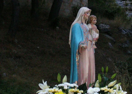 La Virgen del Rosario