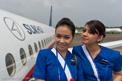 Wajah Pramugari Sukhoi Superjet 100 [ www.BlogApaAja.com ]