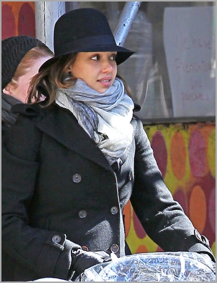 Jessica Alba Jessica Alba Daughter Honor Out  2