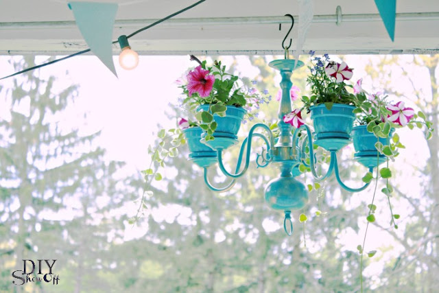 http://diyshowoff.com/2013/06/11/chandelier-planter-tutorial-2/2/