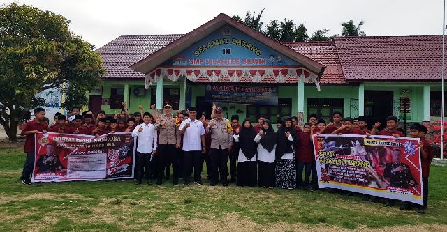 “Saweu Sikula”, Kapolsek Pantee Bidari Ajak Pelajar Jadi Agen Perubahan