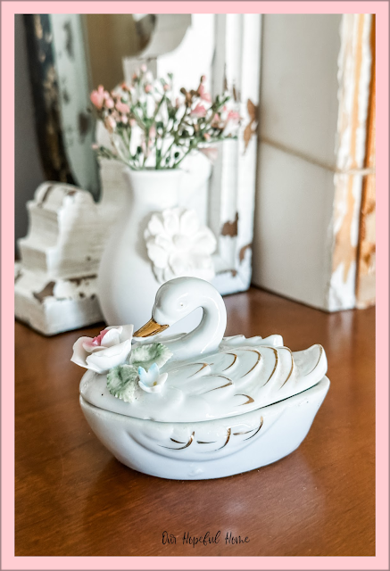vintage porcelain lidded swan jewelry box.