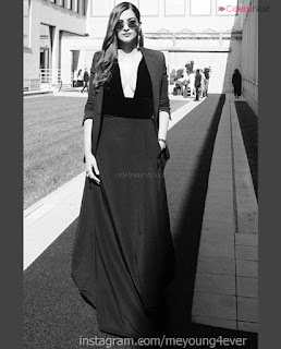 Sonam Kapoor looks absolutely fabulous in Black   .xyz Exclusive 020.jpg