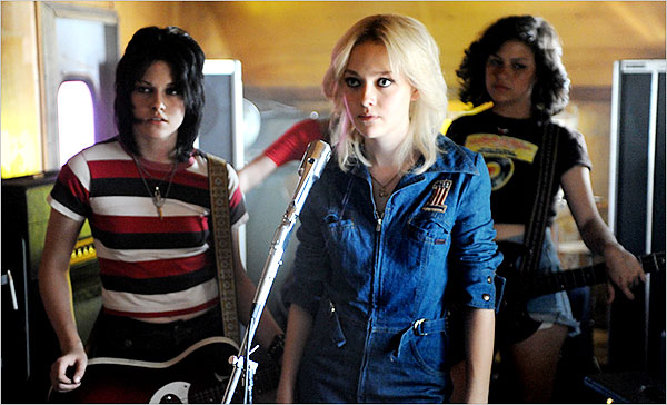 The Runaways 2010 Adequate look at an explosive allgirl punk band that's 