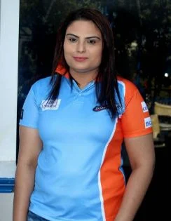 Tanya Abrol Family Husband Son Daughter Father Mother Marriage Photos Biography Profile.