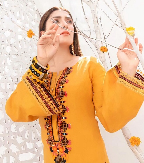 Ayeza Khan New One Photoshoot For Winter Collection 5