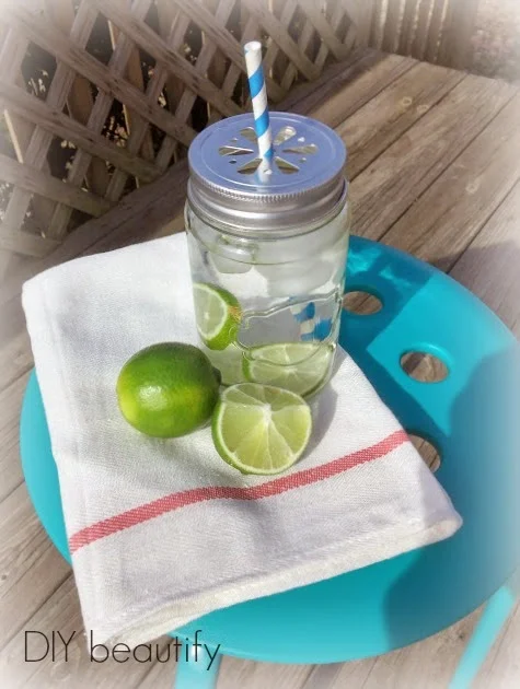 Mason jar as a drinking glass and detox water www.diybeautify.com