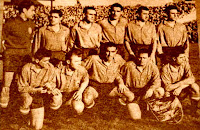 Selección de ESPAÑA - Temporada 1953-54 - Ramallets, Orúe, Biosca, Garay, Muñoz, Bosch; Miguel, Kubala, Venancio, Molowny y Gainza - ESPAÑA 2 (Venancio y Luis Molowny), SUECIA 2 (Eriksson y Jacobsson) - 08/11/1953, partido amistoso - Bilbao, estadio de San Mamés - Alineación: Ramallets; Orúe, Biosca, Garay; Muñoz, Bosch; Miguel, Kubala, Venancio, Molowny y Gaínza