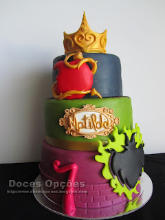 birthday cake Disney descendants 
