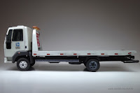 miniatura caminhao guincho plataforma ford cargo pvc 1/24