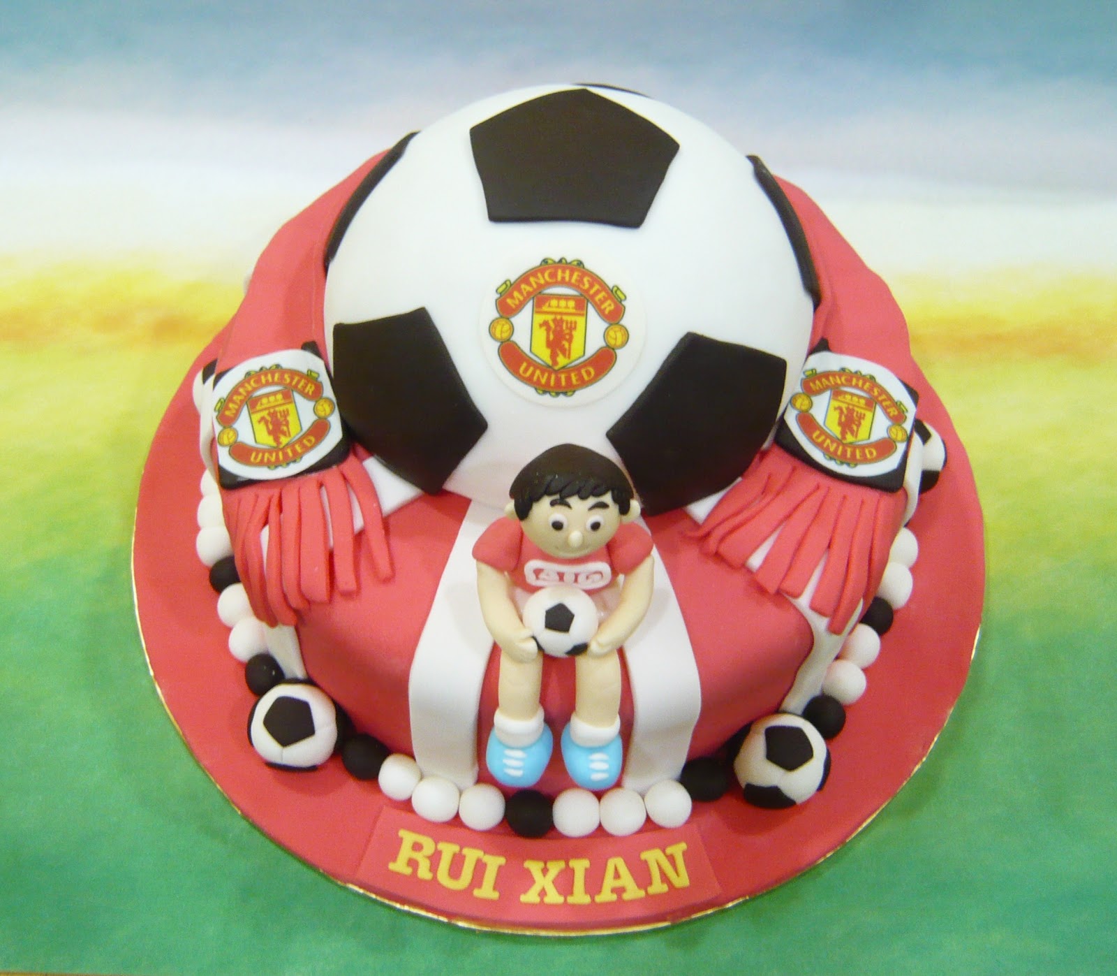 Jenn Cupcakes & Muffins Manchester United Themed Cake