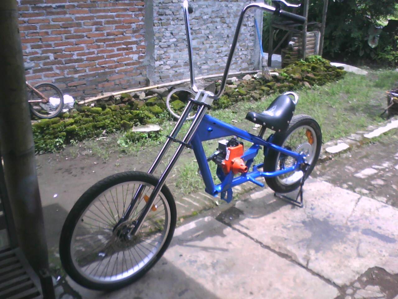  SEPEDA  MESIN  POTONG RUMPUT Sepeda  Mesin  FANDERLE MOTOR