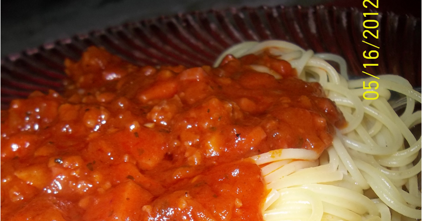 BUKU RESEPI ANUM: spaghetti dengan sos selasih & bawang putih