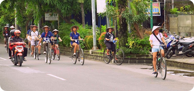 Kalo ada yang bertanya pada cumilebay wacana  BERSEPEDA Onthel Menyusuri Heritage Kota SOLO