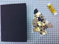 Carte de noël avec collage de papiers cadeaux dessin sapin à imprimer sapin avec collage papiers carte de noël enfant