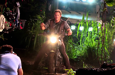 Couple of 'Stunt' Video Journals of Chris Pratt for 'Jurassic World'