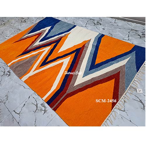 Hand hooked (4 feet × 6 feet) Shatranji rugs-carpet-floormat in Dhanmodi শতরঞ্জি SCM-2456