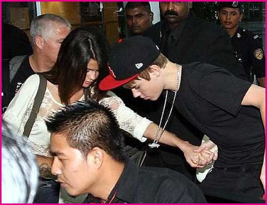 justin bieber kl concert. Justin Bieber and Selena Gomez