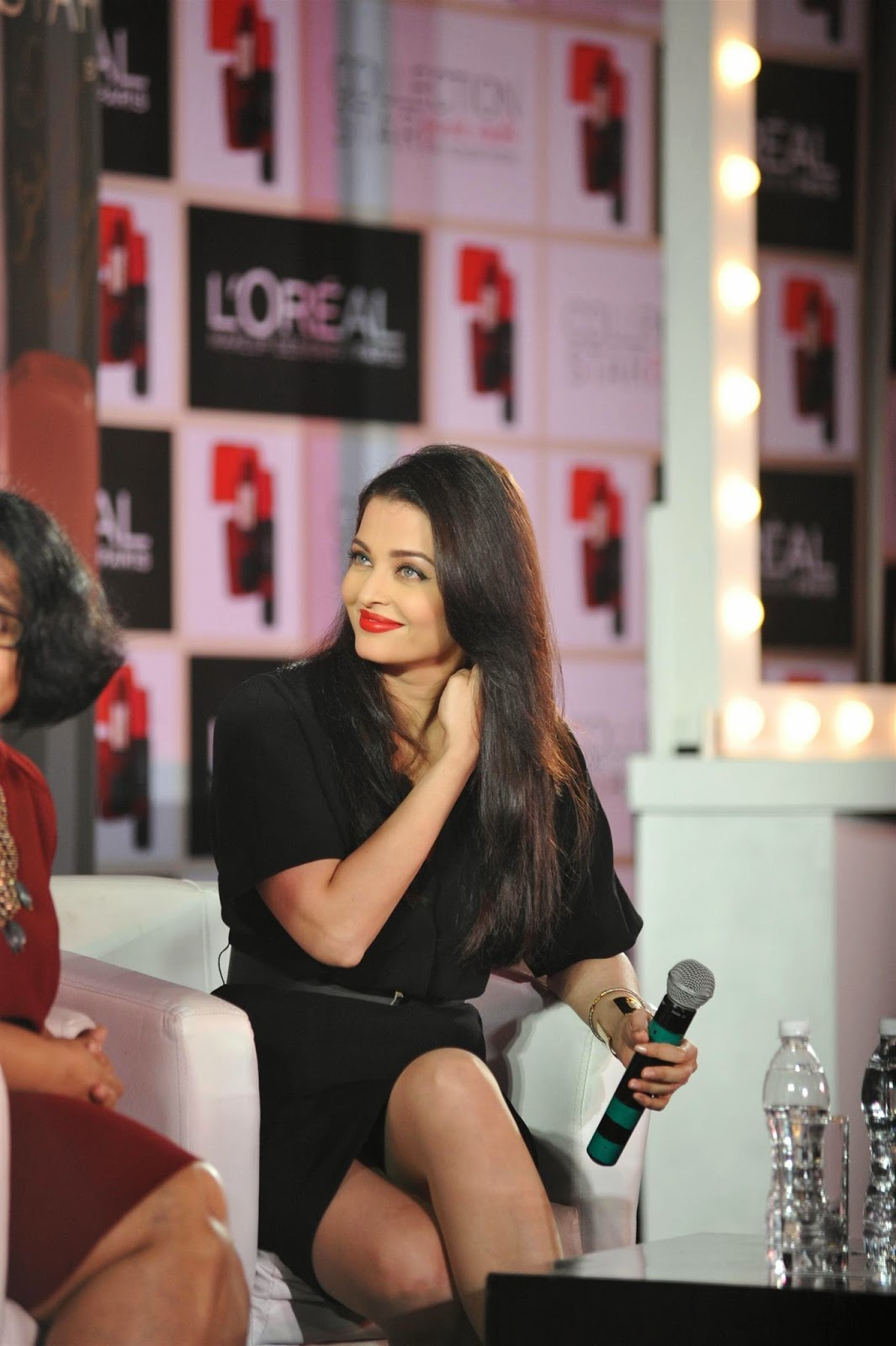 Aishwarya-Rai-Bachchan-Launch-Loreal-Pure-Reds-Collection-of-Lipsticks-10
