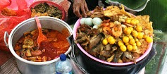 Buka Puasa 'Sego Boranan' di Lamongan