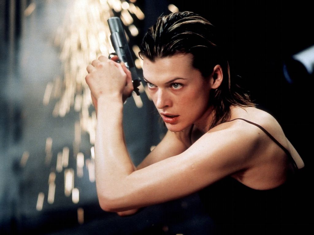 Milla Jovovich Hot Pictures, Photo Gallery & Wallpapers