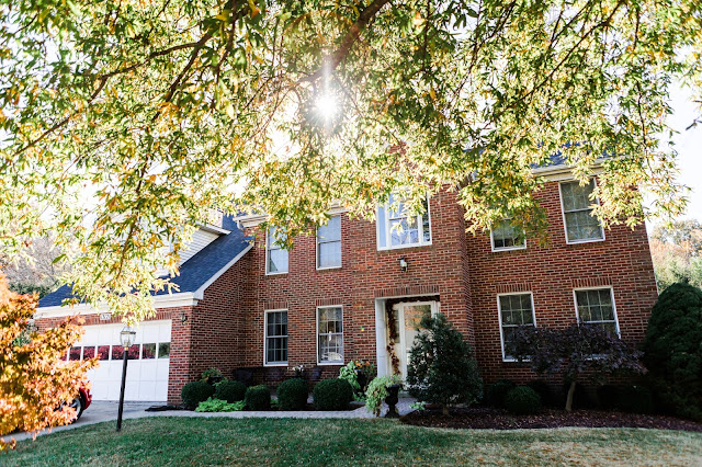 Fall Wedding in Bowie MD at Ascension Catholic Church and Comfort Inn & Conference Center | Photos by Heather Ryan Photography