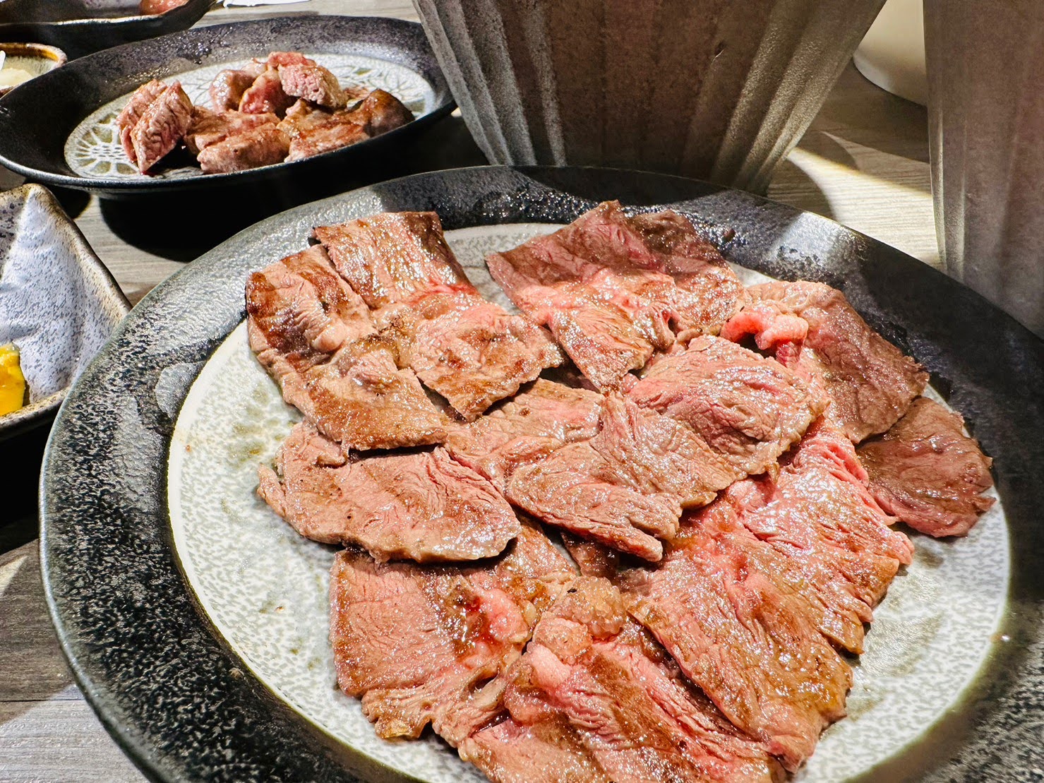 台中燒肉推薦dcard 台中美食必吃 西區公益路餐廳 KoDō和牛燒肉 代烤橫隔膜、牛舌、不用自己烤