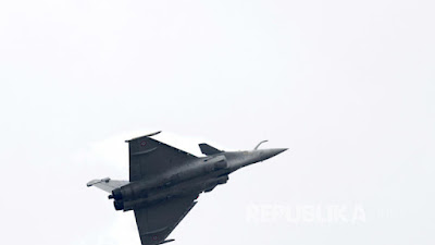 Pakistan Tembak Jatuh Dua Jet Tempur India
