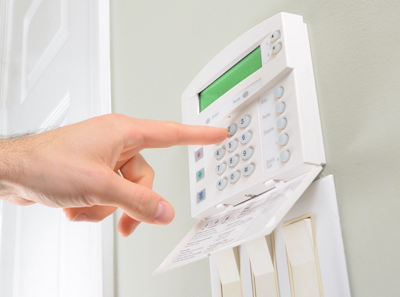 5 Things To Consider Before Selecting A Security Door For Your Apartment