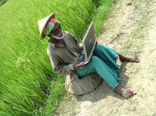 Petani dengan Notebook tipis harga murah terbaik