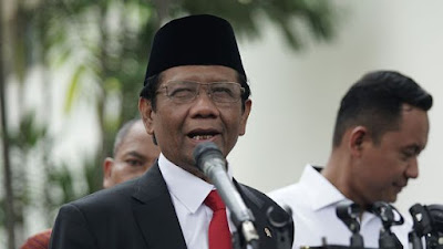 Mahfud MD Tegaskan Lagi Tak Ada Urusan Politik di Kasus Lukas Enembe: Bupati Mimika dari Golkar juga Ditangkap