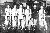 VASAS S. C. BUDAPEST. Temporada 1972-73. Sin orden: Tamas (portero), Lakinger, Fabián, Ihasz. Müller, E. Kovacs, Szabo, Puskas, Toth, Kovacs II, Gass. REAL VALLADOLID DEPORTIVO 1 VASAS SC BUDAPEST 0 Jueves 24/08/1972 23:00 horas. I Trofeo Ciudad de Valladolid, final. Valladolid Estadio Municipal José Zorrilla. GOLES: 1-0: 119’, Lorenzo.