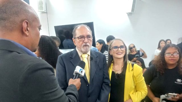 Eduardo Hagge toma posse em meio a disputa pela Câmara que pode pôr em xeque sua gestão na Prefeitura de Itapetinga