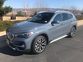 Front 3/4 view of 2020 BMW X1 xDrive28i