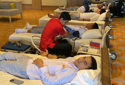 Memperingati Hari Palang Merah Sedunia, HARRIS Resort Barelang Batam Gelar Donor Darah