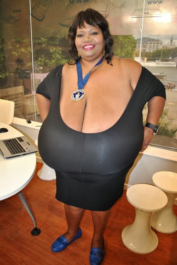 Fotos de Norma Stitz, mulher mais turbinada do mundo