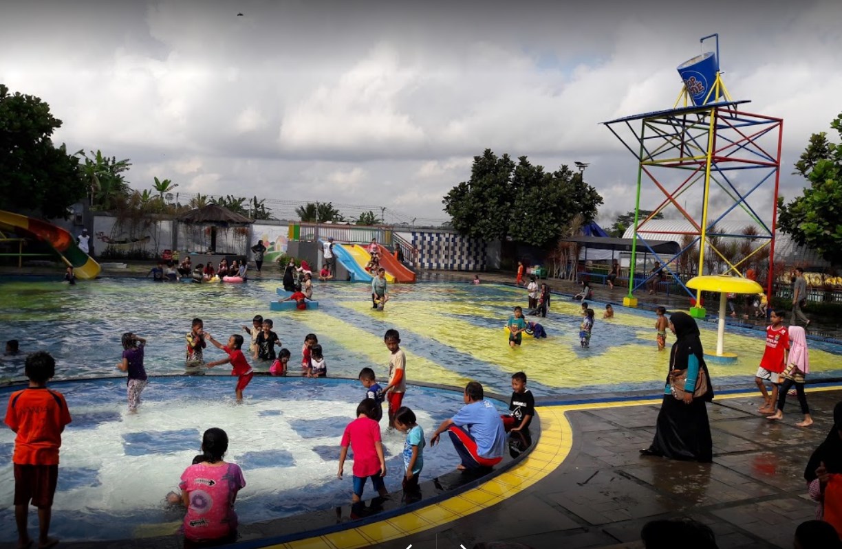 Harga Tiket Masuk Sukahaji Waterboom Ciamis Wisata Tempatku