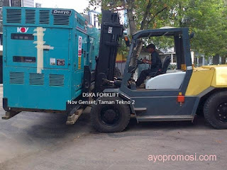 http://dskaforkliftbogor.blogspot.co.id/2016/01/rental-forklift-sentul-081213510099.html