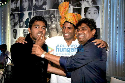 Naveen Prabhakar of laughter challenge marriage anniversary bash image