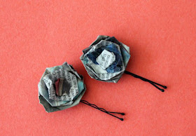 cara membuat kerajinan pin mawar dari koran bekas 