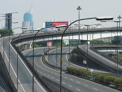 Foto Keadaan Jakarta ketika diserang Zombie