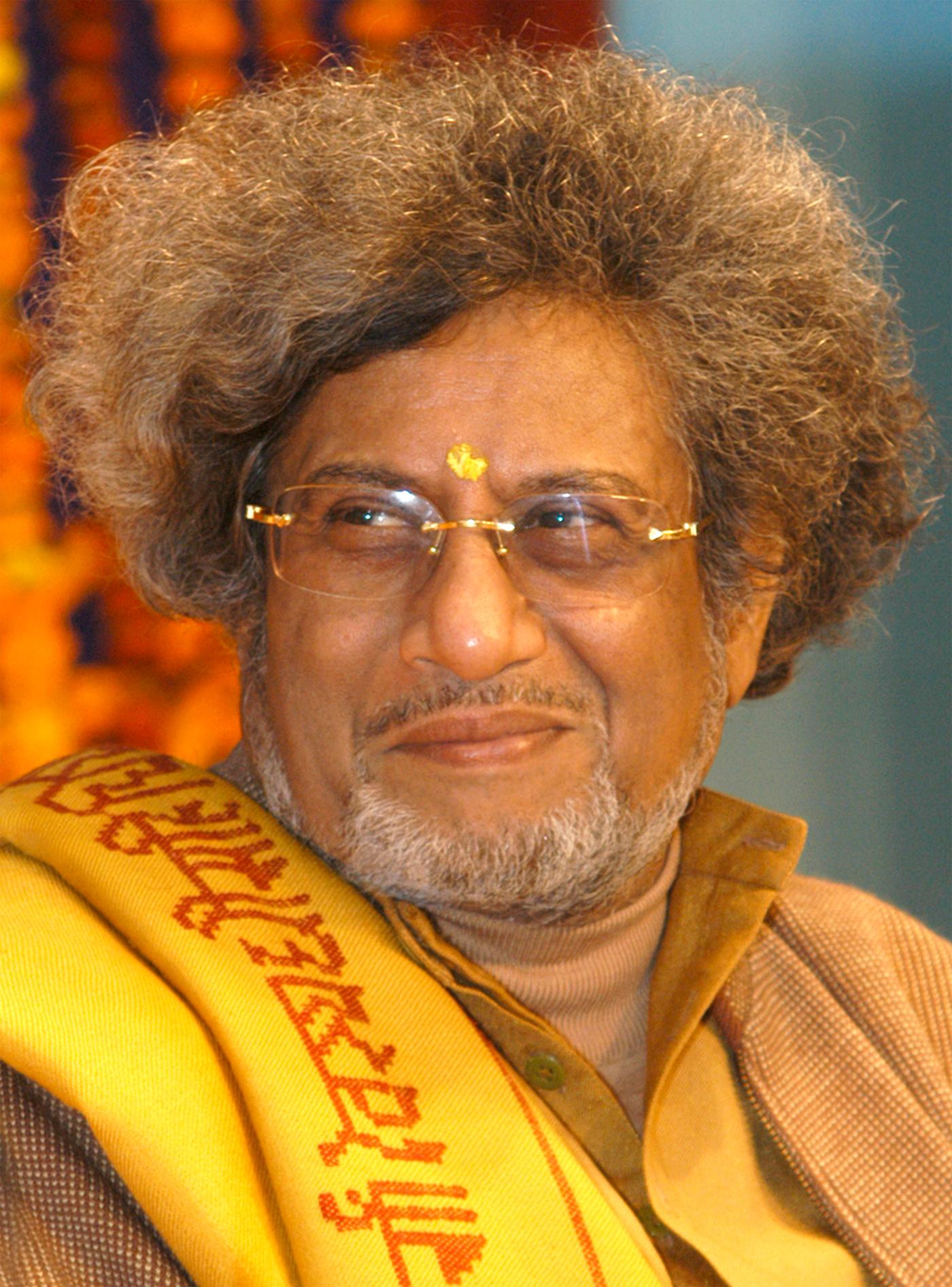 Pranav Pandya jeevni, Biography