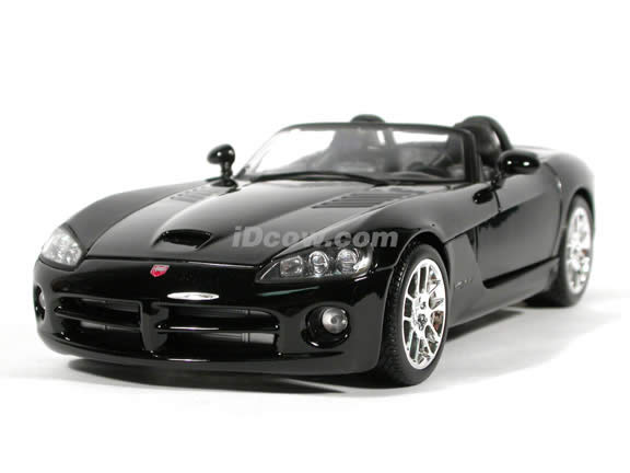 black dodge viper